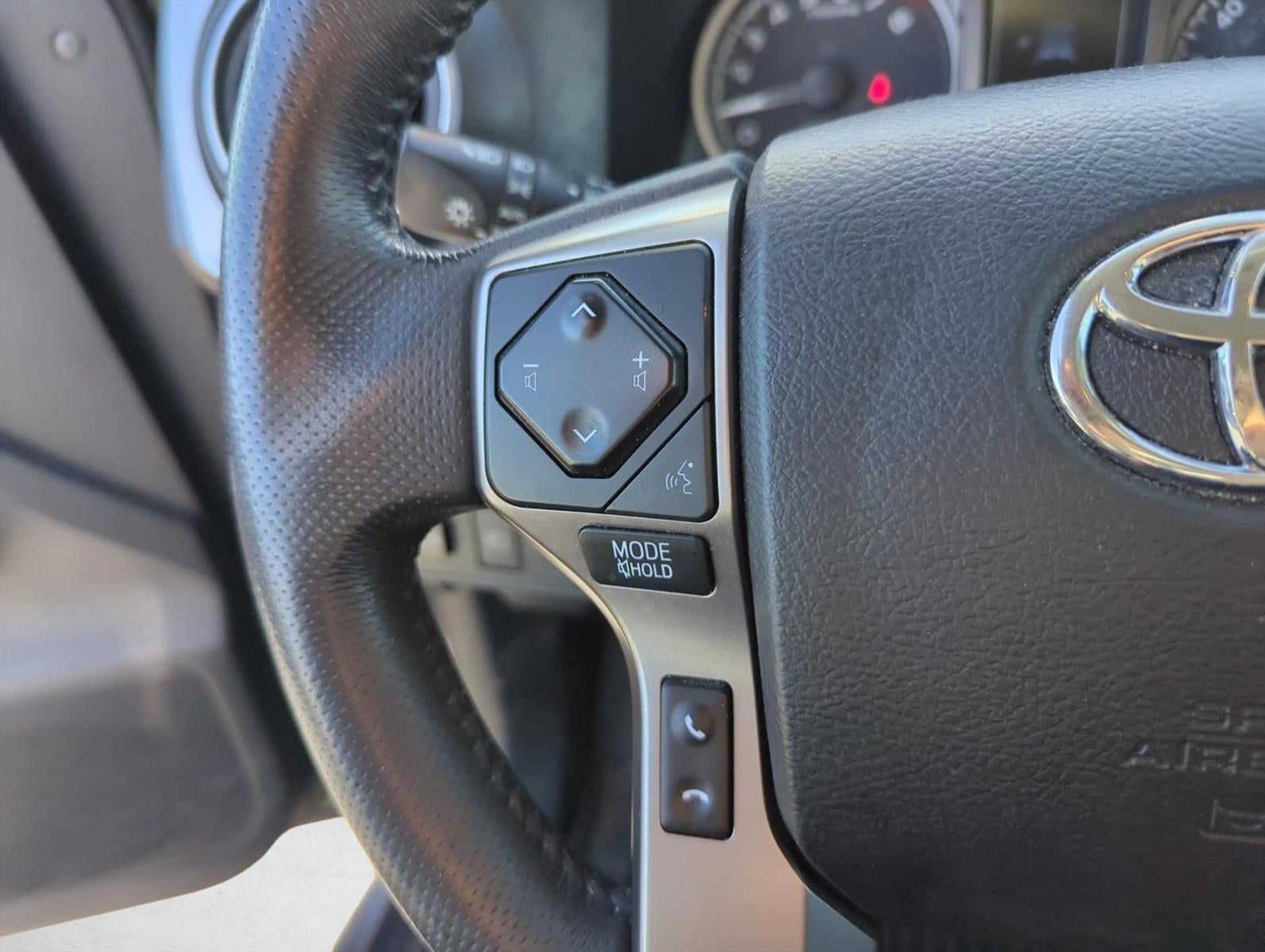 2023 Toyota Tacoma 2WD 2WD SR5 Double Cab 5' Bed V6 AT (GS)