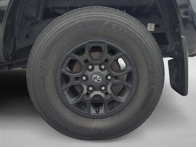 2022 Toyota Tacoma 4WD 4WD SR5 Double Cab 6' Bed V6 AT (Natl)