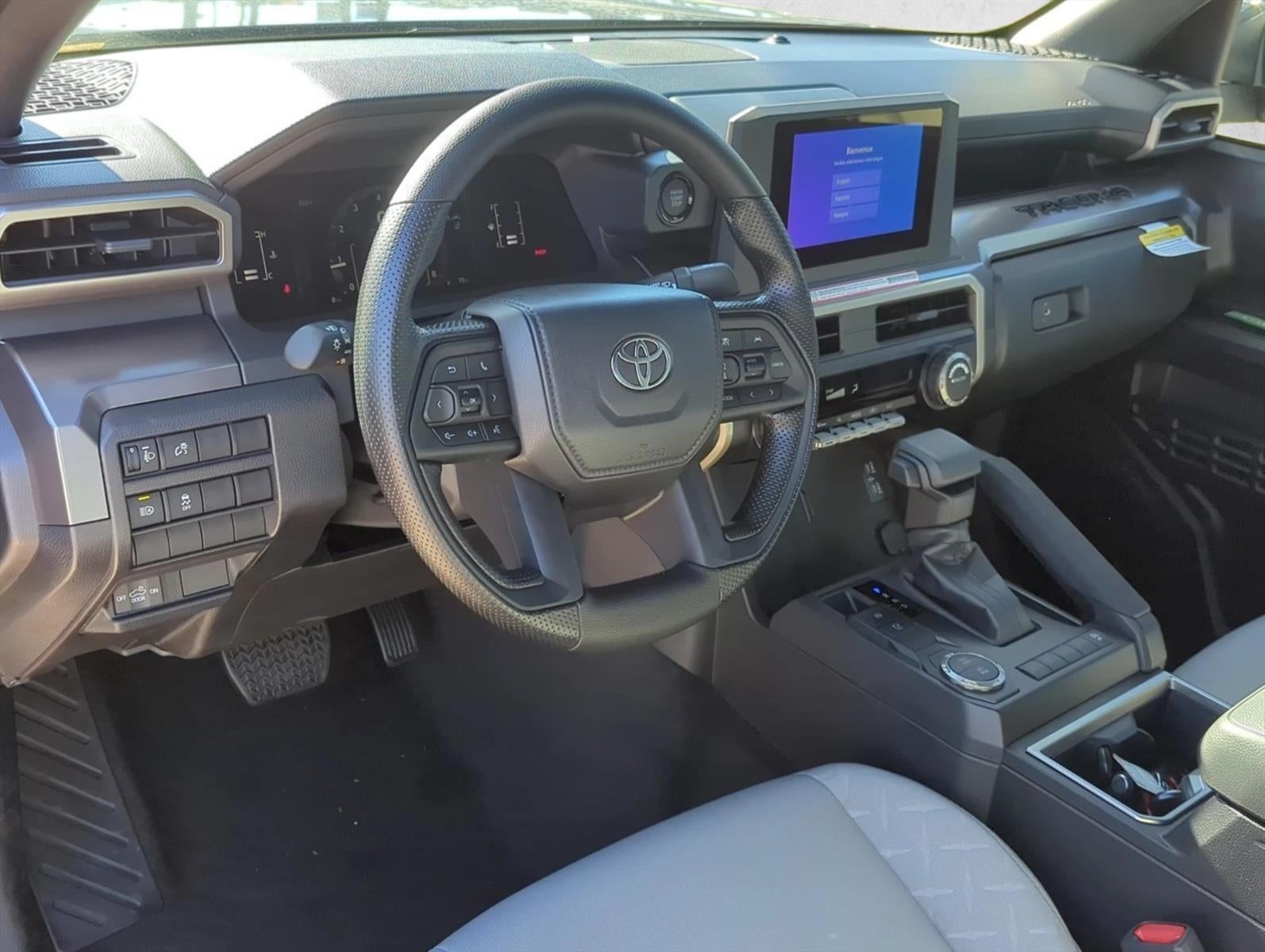2026 Toyota Tacoma 2WD 2WD SR5 Double Cab 5' Bed AT (SE)