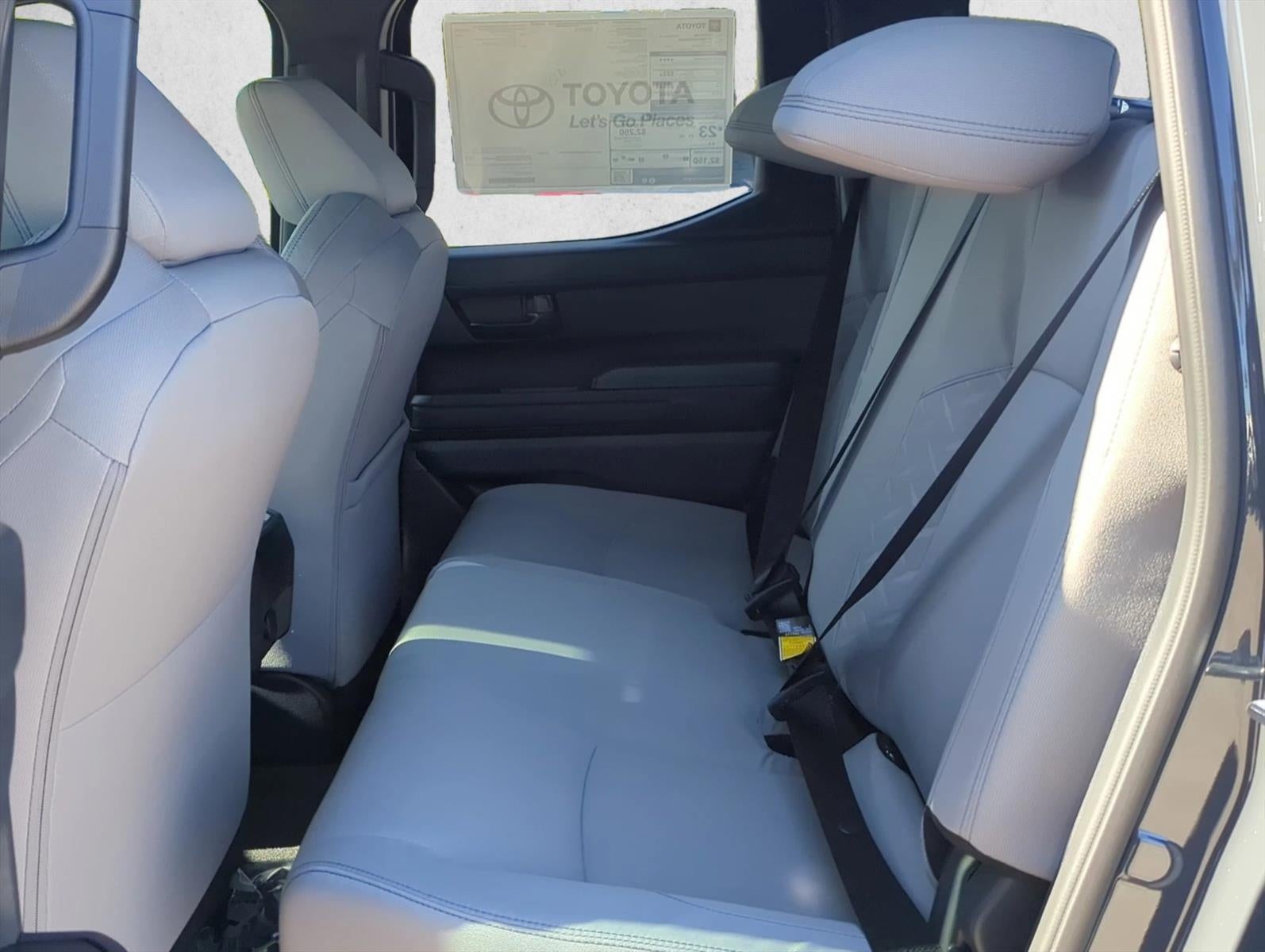 2026 Toyota Tacoma 2WD 2WD SR5 Double Cab 5' Bed AT (SE)