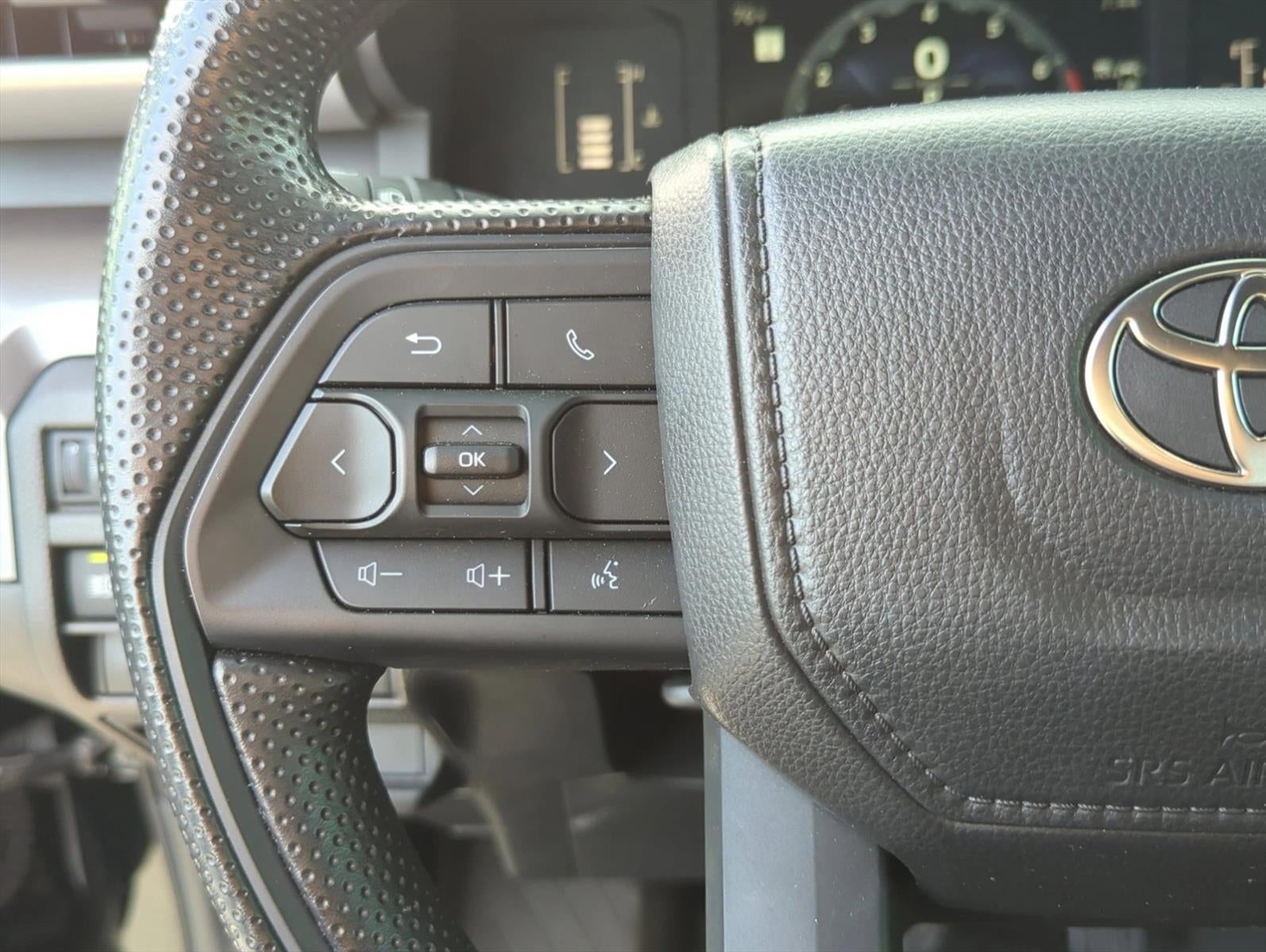 2025 Toyota Tacoma 2WD 2WD SR5 Double Cab 5' Bed AT (SE)