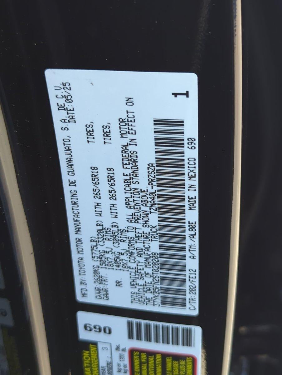 2025 Toyota Tacoma 2WD 2WD SR5 Double Cab 5' Bed AT (SE)