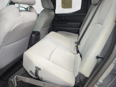 2024 Toyota Tacoma 2WD 2WD SR5 Double Cab 5' Bed AT (SE)