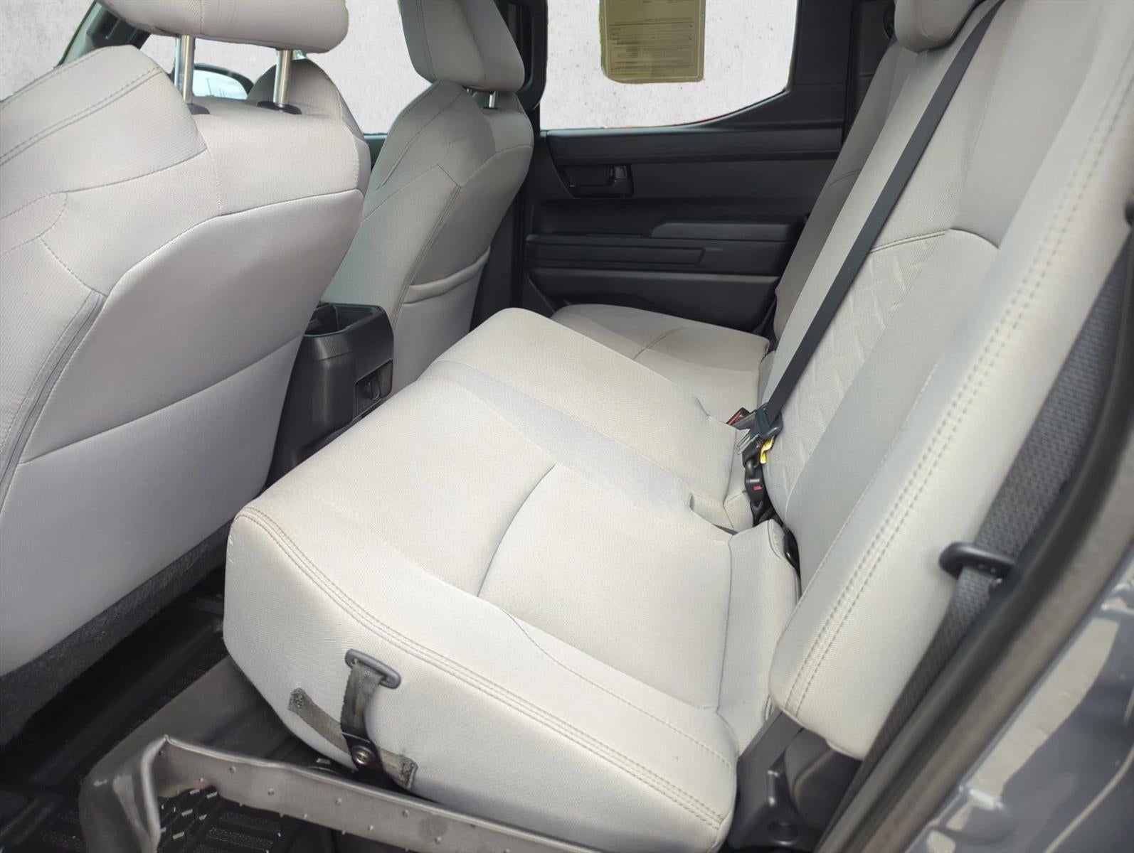 2024 Toyota Tacoma 2WD 2WD SR5 Double Cab 5' Bed AT (SE)