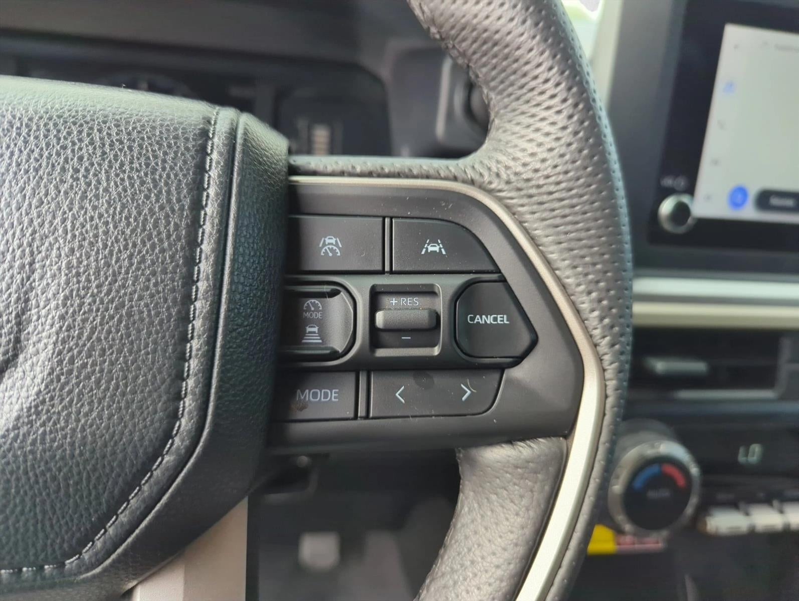 2024 Toyota Tacoma 2WD 2WD SR5 Double Cab 5' Bed AT (SE)