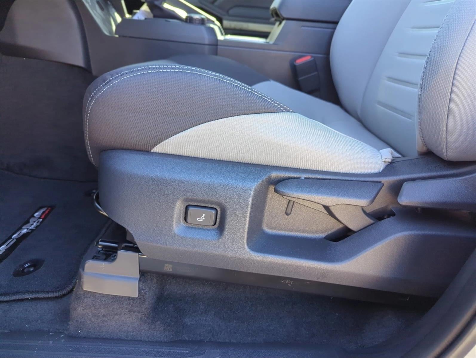 2025 Toyota Tacoma 2WD 2WD TRD Sport Double Cab 5' Bed AT (Natl)