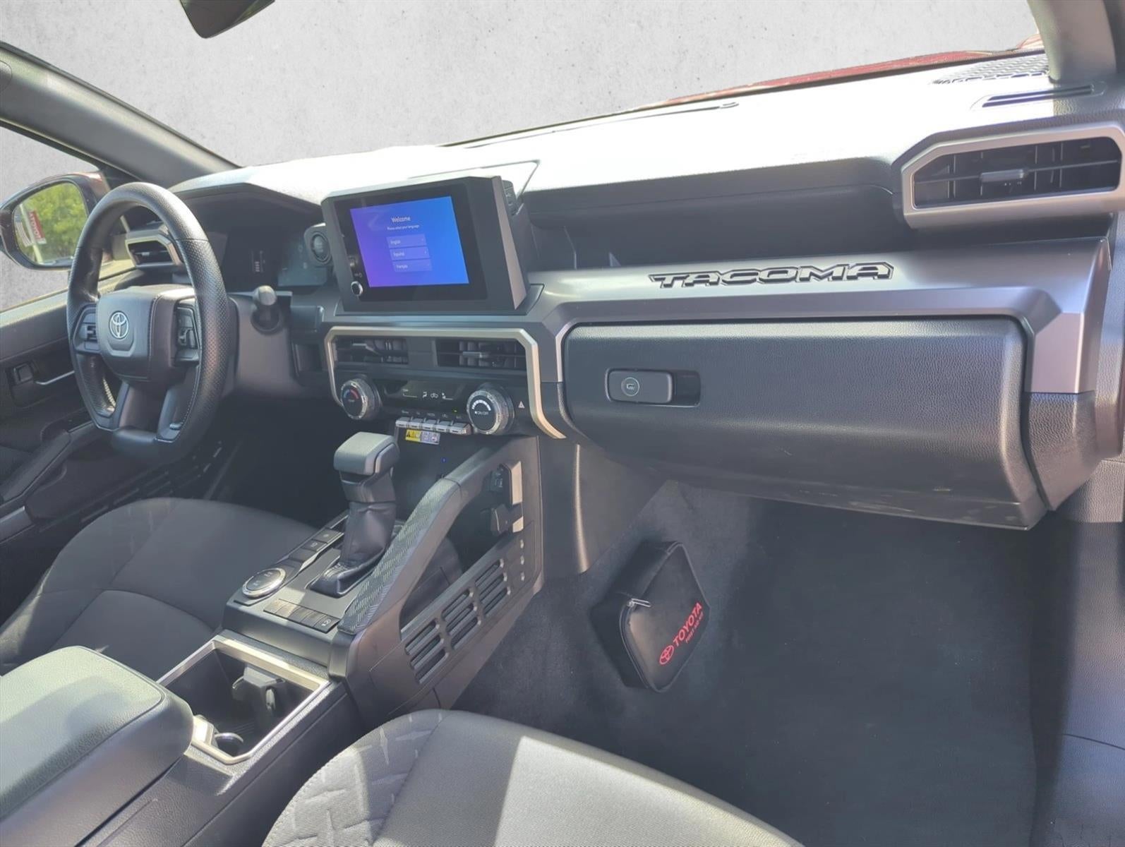 2026 Toyota Tacoma 2WD 2WD SR5 Double Cab 5' Bed AT (SE)