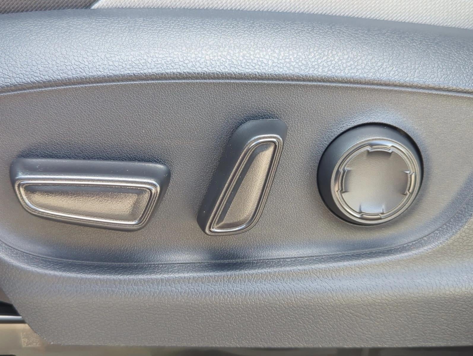 2026 Toyota Tacoma 2WD 2WD TRD Sport Double Cab 5' Bed AT (Natl)