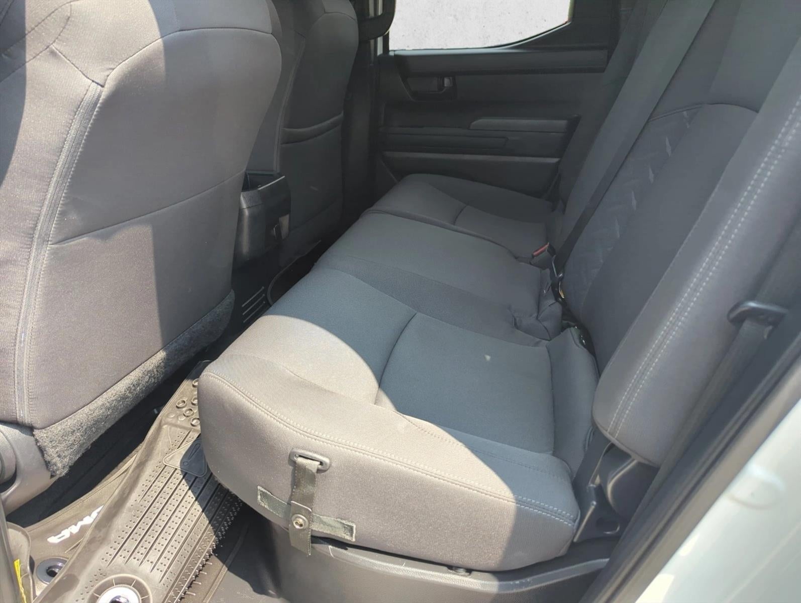 2025 Toyota Tacoma 2WD 2WD SR5 Double Cab 5' Bed AT (SE)