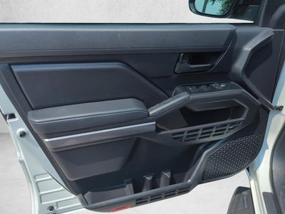 2025 Toyota Tacoma 2WD 2WD SR5 Double Cab 5' Bed AT (SE)