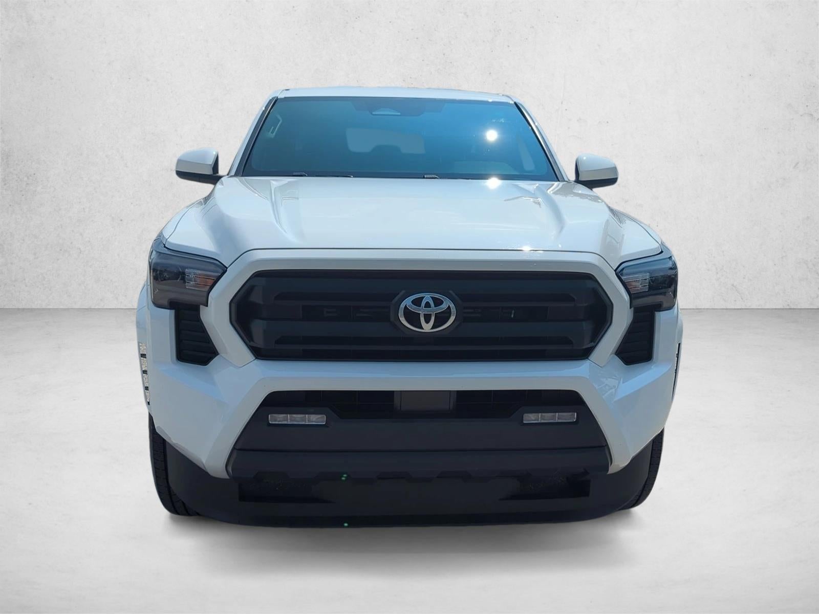 2025 Toyota Tacoma 2WD 2WD SR5 Double Cab 5' Bed AT (SE)