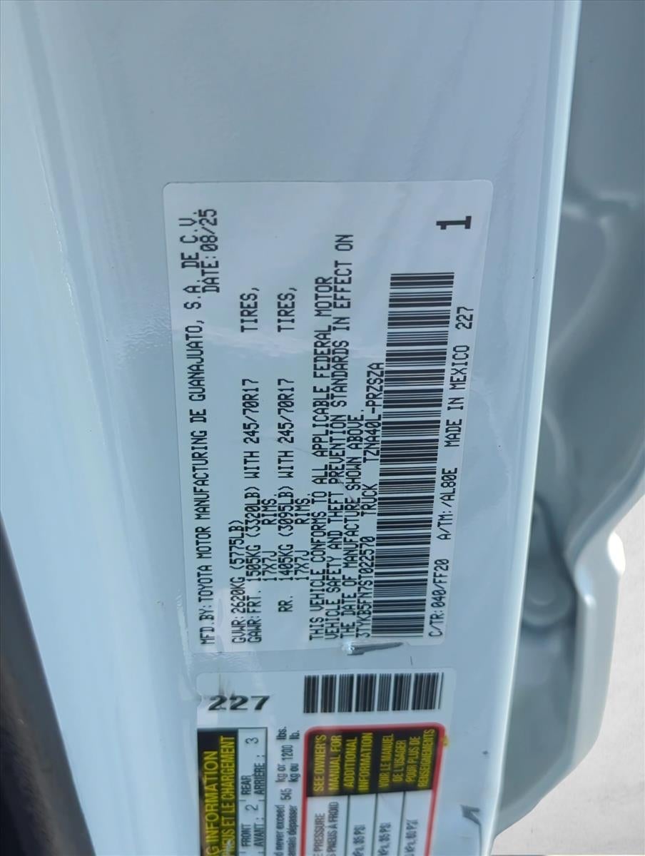 2025 Toyota Tacoma 2WD 2WD SR5 Double Cab 5' Bed AT (SE)