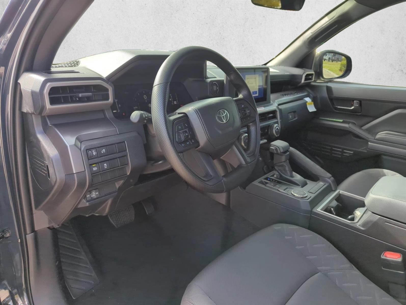 2026 Toyota Tacoma 2WD 2WD SR5 Double Cab 5' Bed AT (SE)