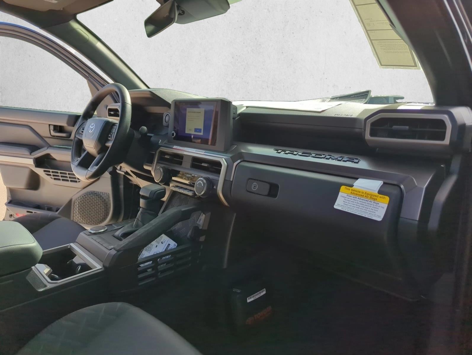 2026 Toyota Tacoma 2WD 2WD SR5 Double Cab 5' Bed AT (SE)