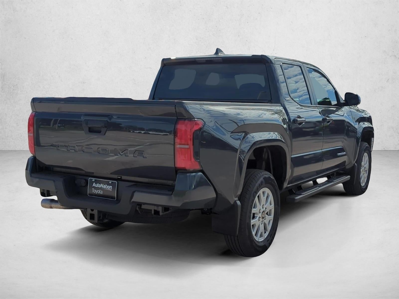 2026 Toyota Tacoma 2WD 2WD SR5 Double Cab 5' Bed AT (SE)
