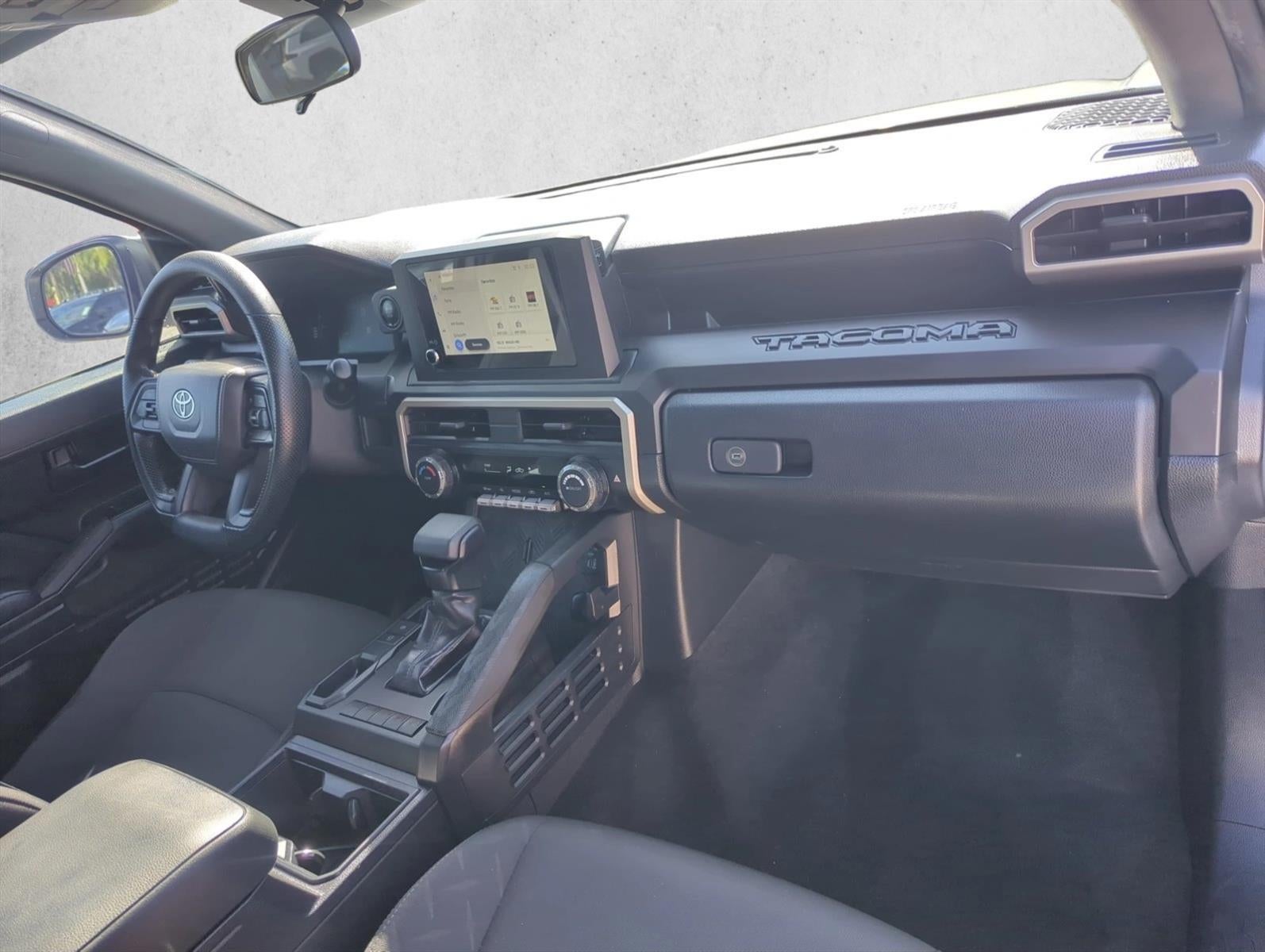 2025 Toyota Tacoma 2WD 2WD SR Double Cab 5' Bed AT (GS)