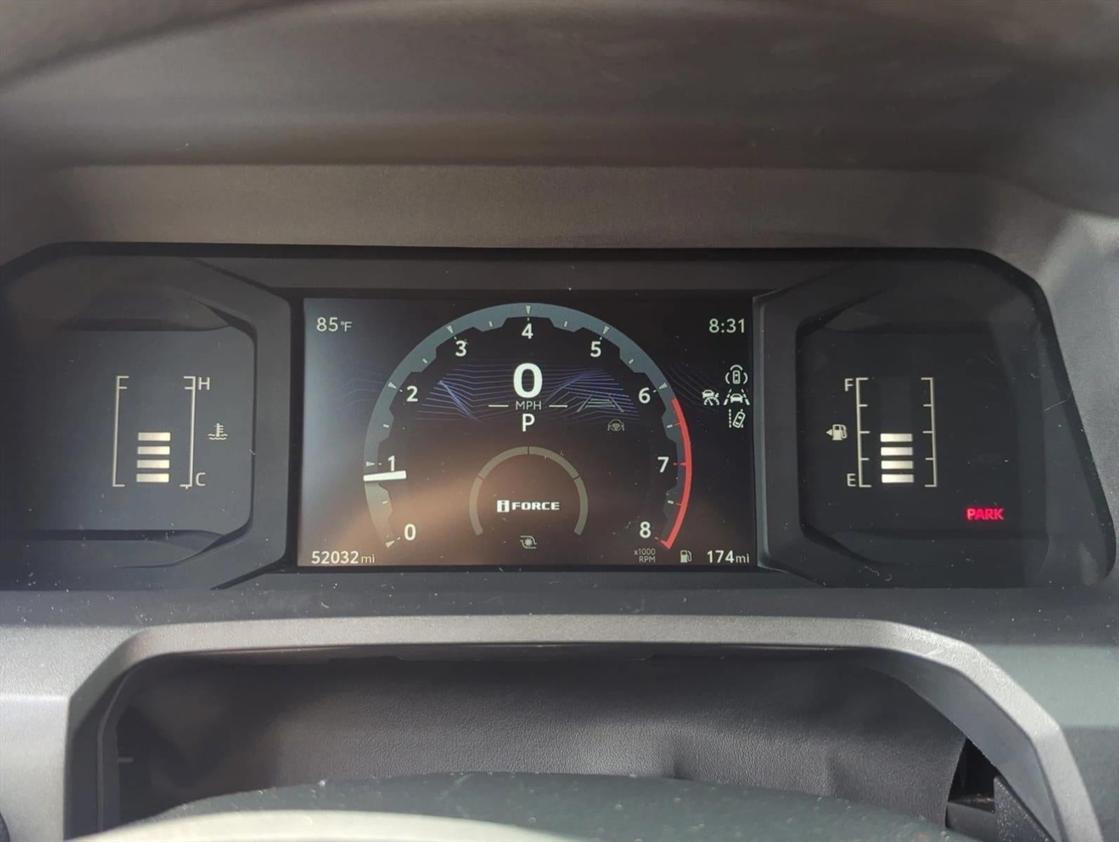 2025 Toyota Tacoma 2WD 2WD SR Double Cab 5' Bed AT (GS)