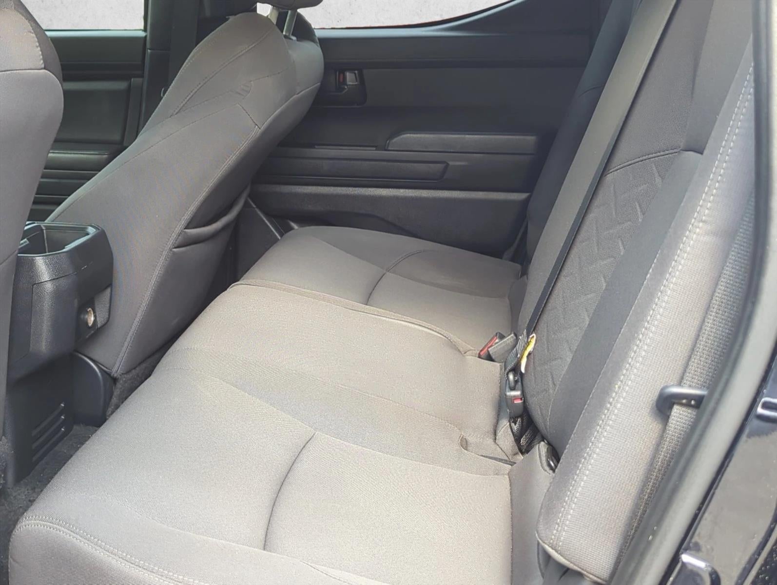 2025 Toyota Tacoma 2WD 2WD SR Double Cab 5' Bed AT (GS)