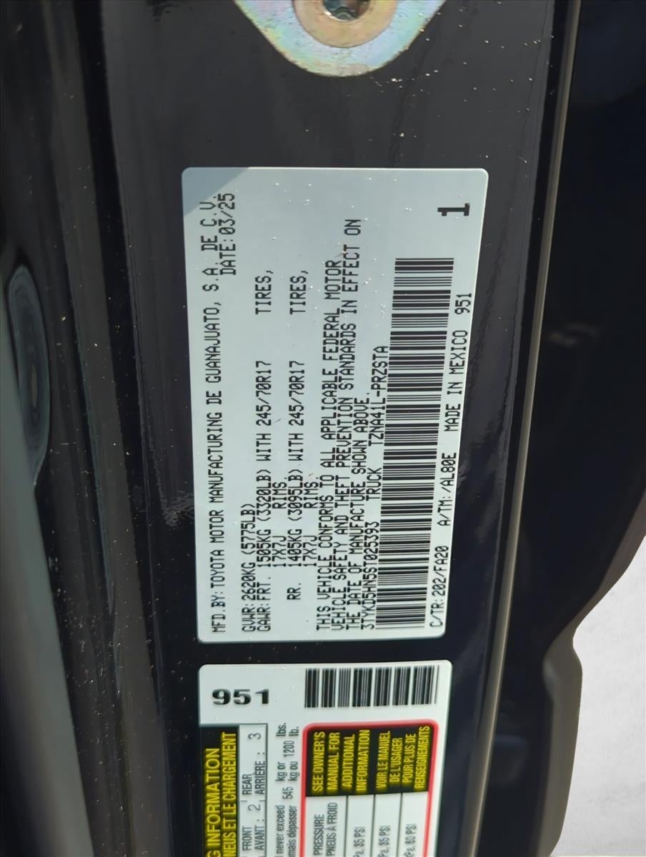 2025 Toyota Tacoma 2WD 2WD SR Double Cab 5' Bed AT (GS)