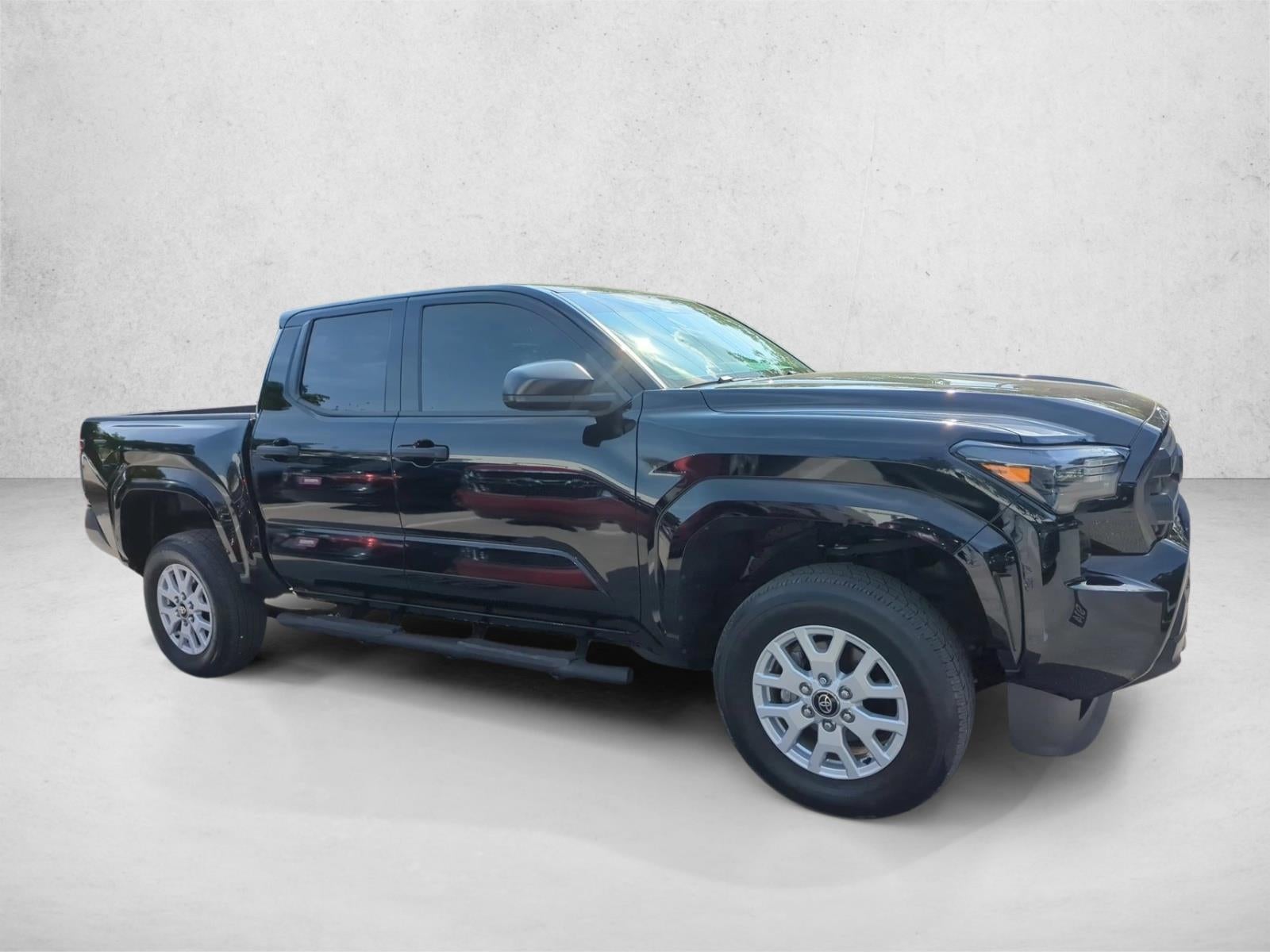 2025 Toyota Tacoma 2WD 2WD SR Double Cab 5' Bed AT (GS)