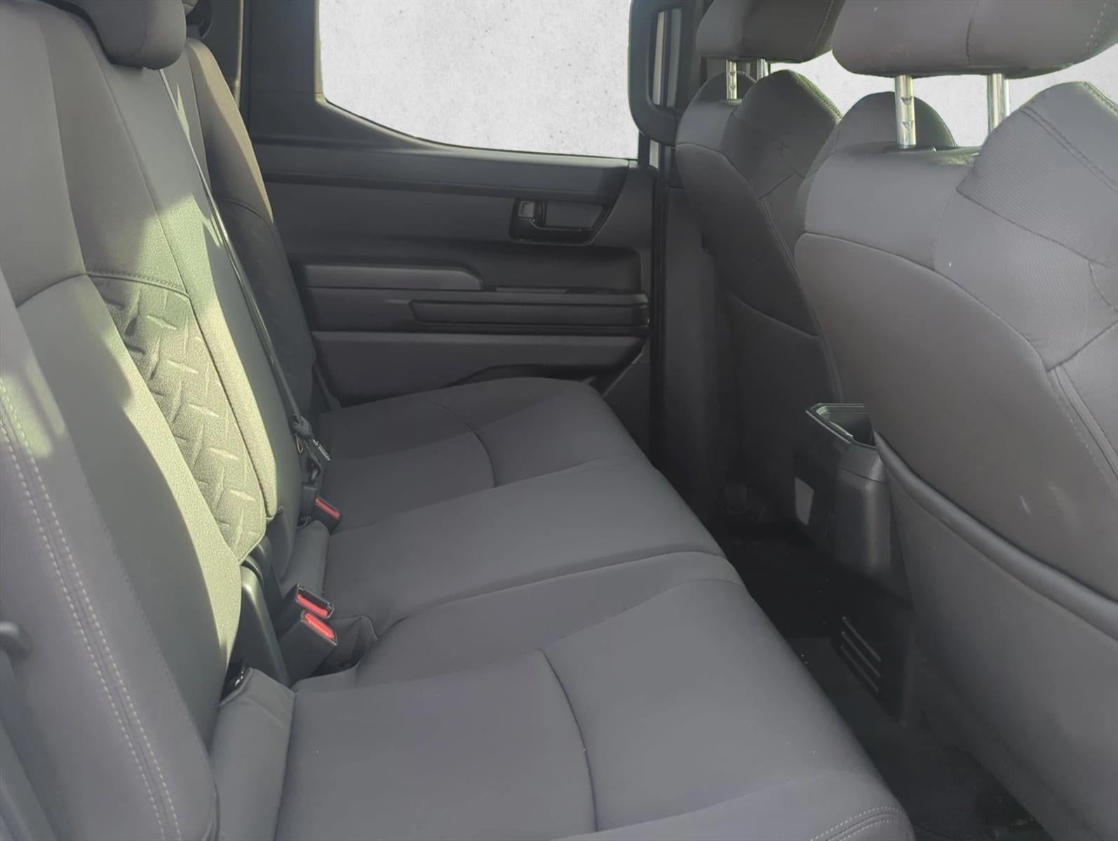 2024 Toyota Tacoma 2WD 2WD SR Double Cab 5' Bed AT (GS)