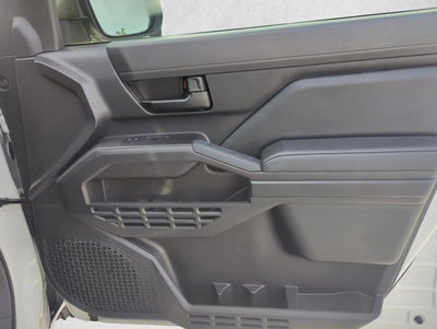 2024 Toyota Tacoma 2WD 2WD SR Double Cab 5' Bed AT (GS)