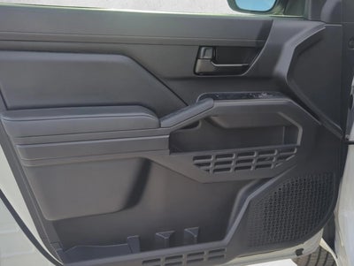 2024 Toyota Tacoma 2WD 2WD SR Double Cab 5' Bed AT (GS)