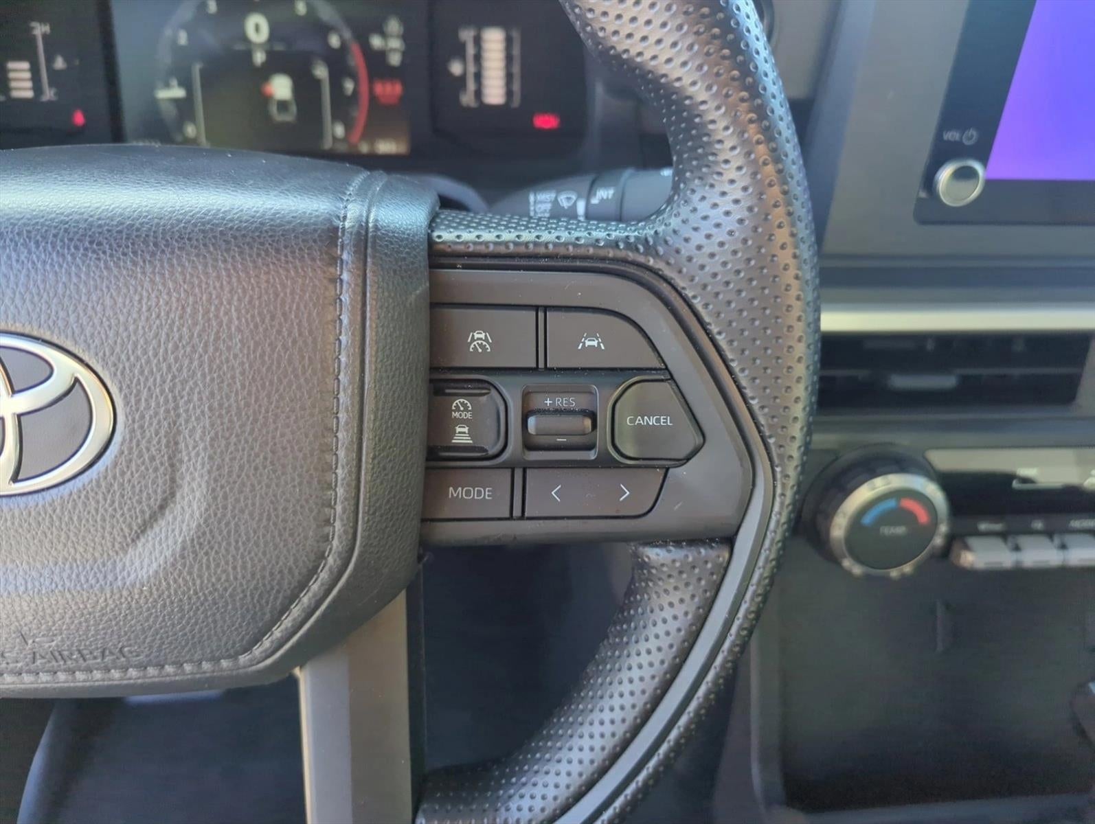 2025 Toyota Tacoma 2WD 2WD SR Double Cab 5' Bed AT (GS)