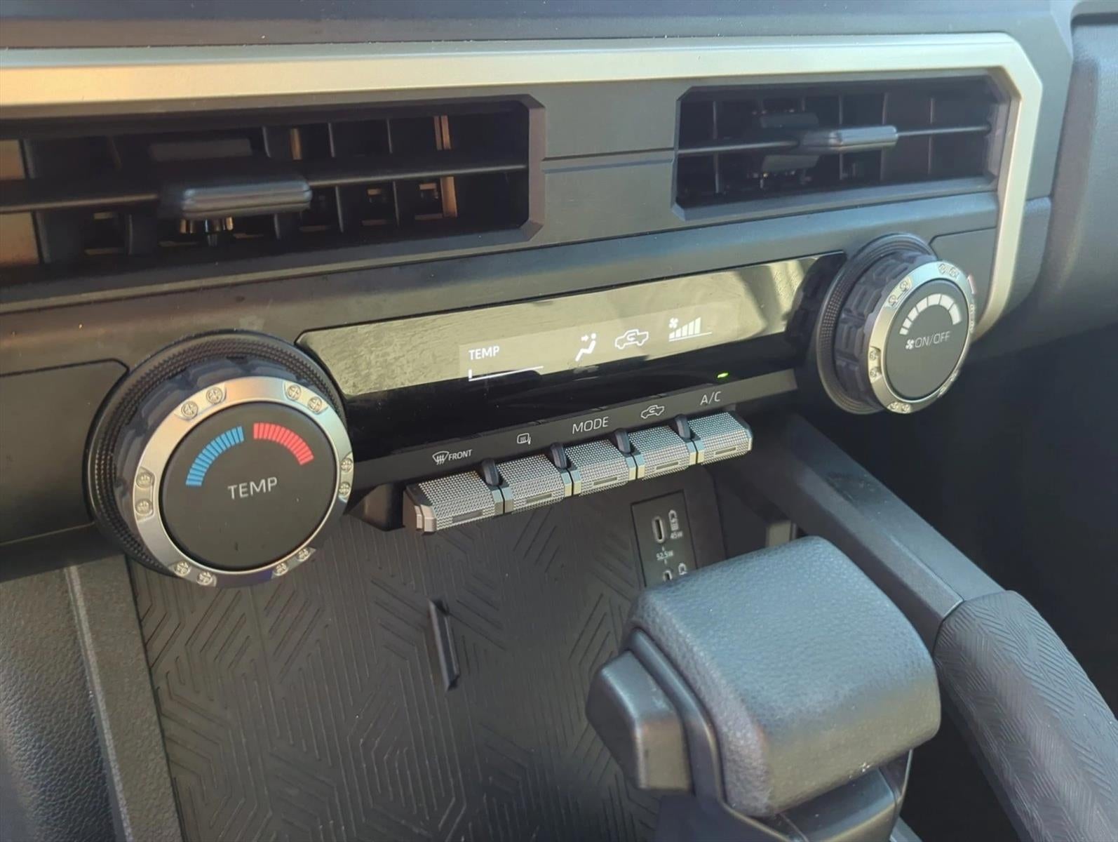 2025 Toyota Tacoma 2WD 2WD SR Double Cab 5' Bed AT (GS)