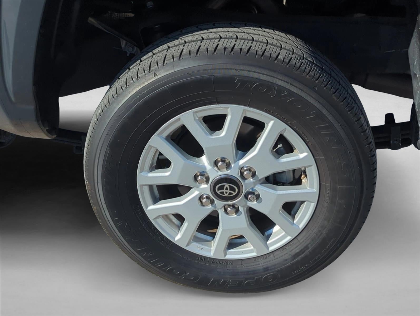 2025 Toyota Tacoma 2WD 2WD SR Double Cab 5' Bed AT (GS)