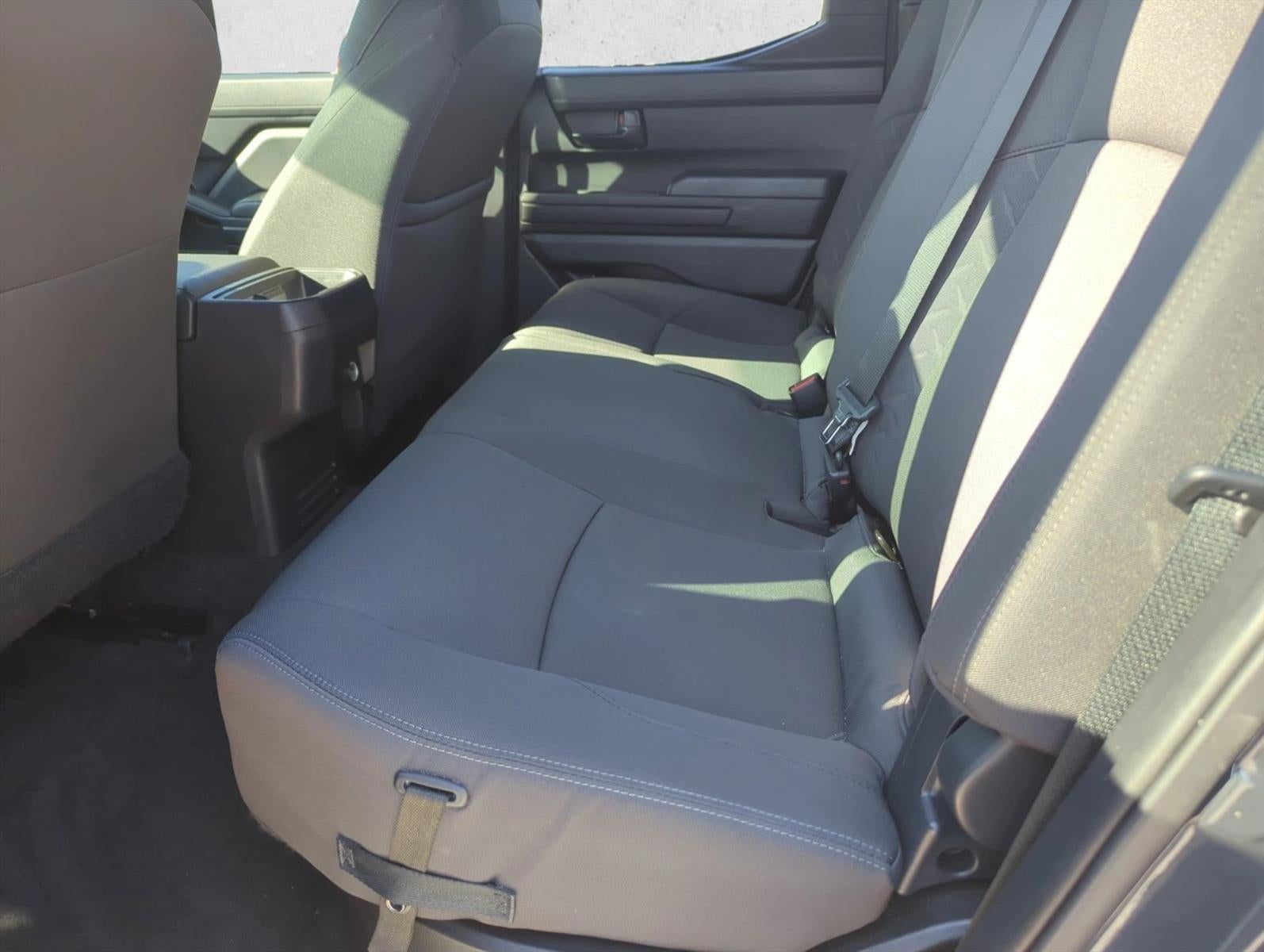 2025 Toyota Tacoma 2WD 2WD SR Double Cab 5' Bed AT (GS)