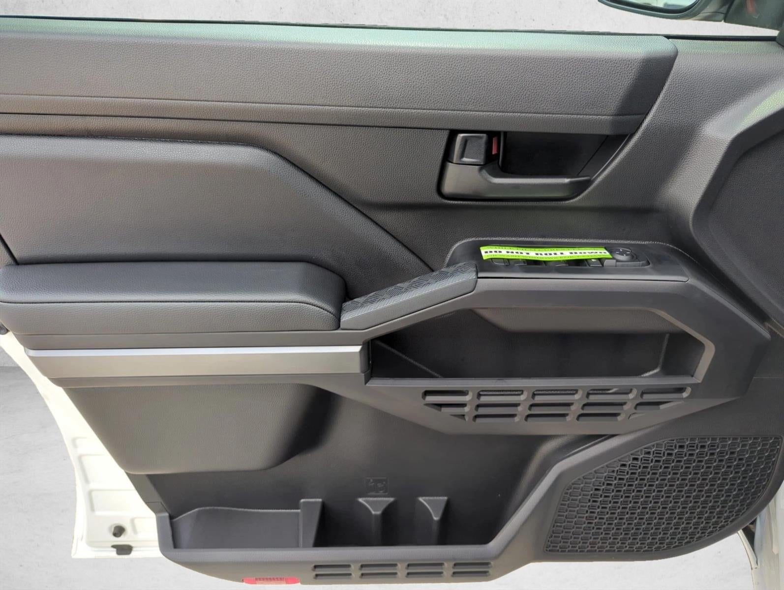 2026 Toyota Tacoma 4WD 4WD SR5 Double Cab 5' Bed AT (GS)