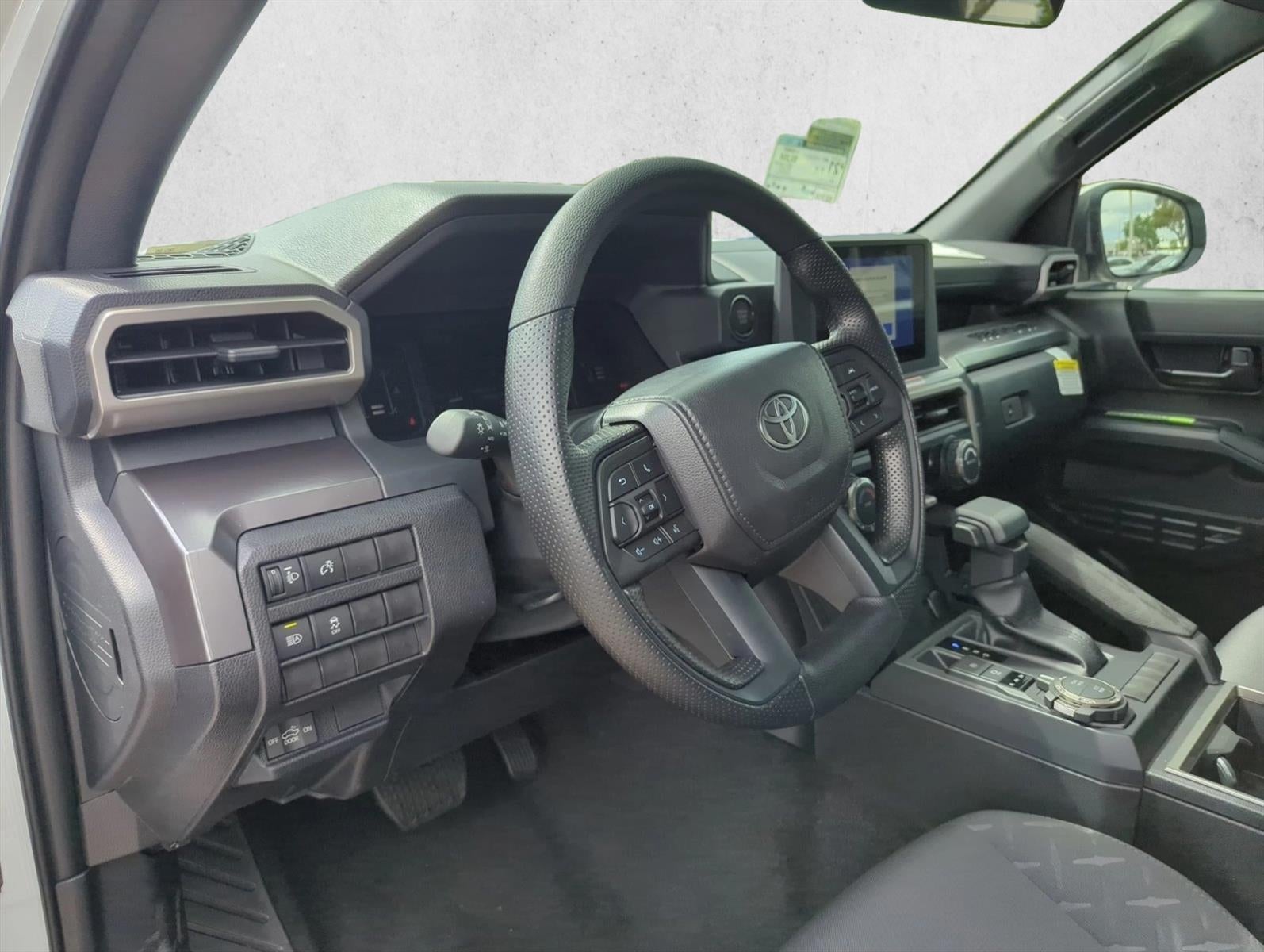 2026 Toyota Tacoma 4WD 4WD SR5 Double Cab 5' Bed AT (GS)