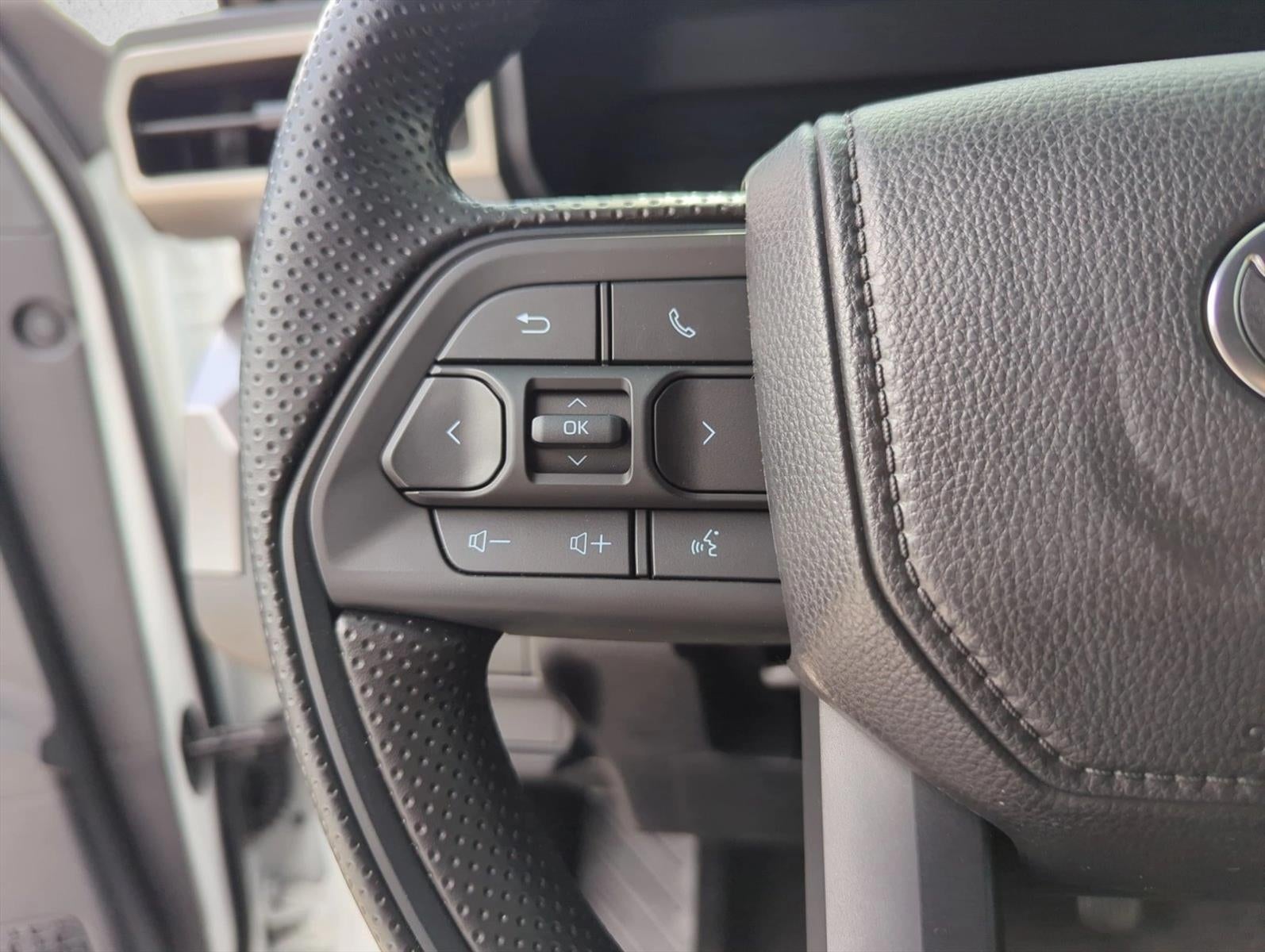 2026 Toyota Tacoma 4WD 4WD SR5 Double Cab 5' Bed AT (GS)