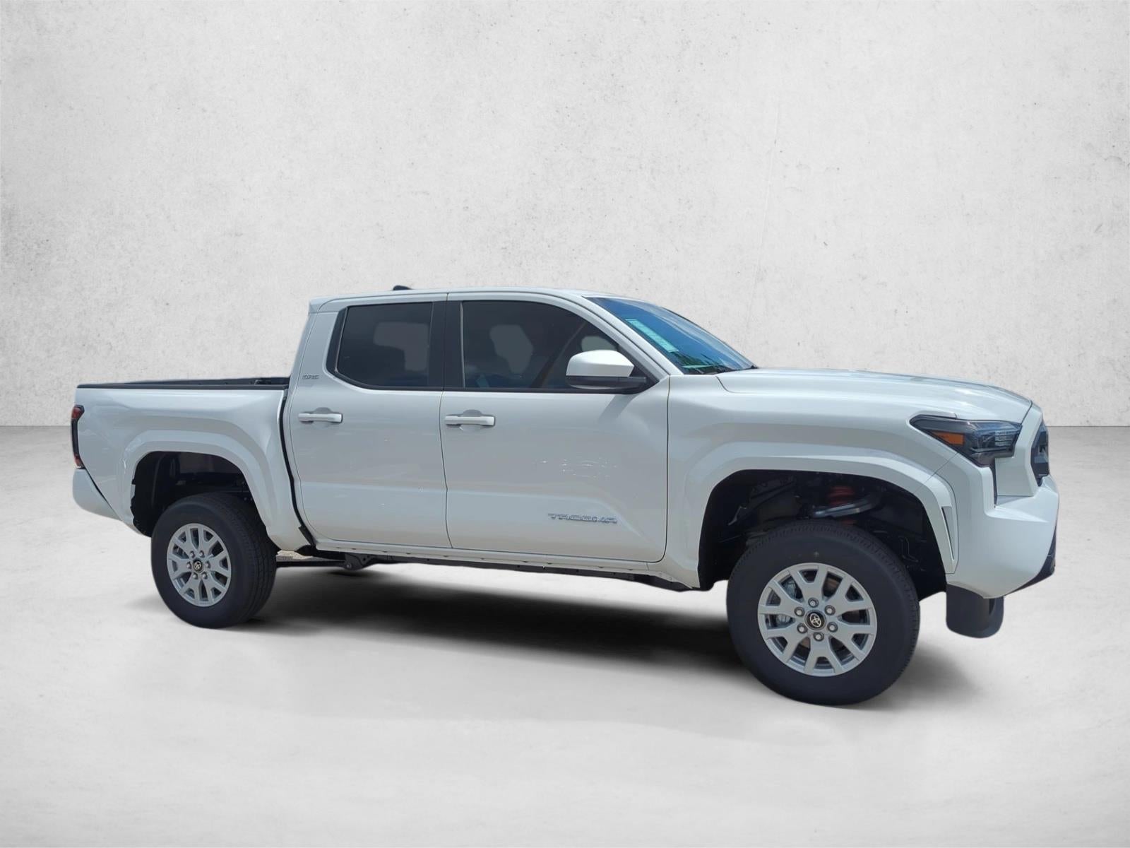2026 Toyota Tacoma 4WD 4WD SR5 Double Cab 5' Bed AT (GS)