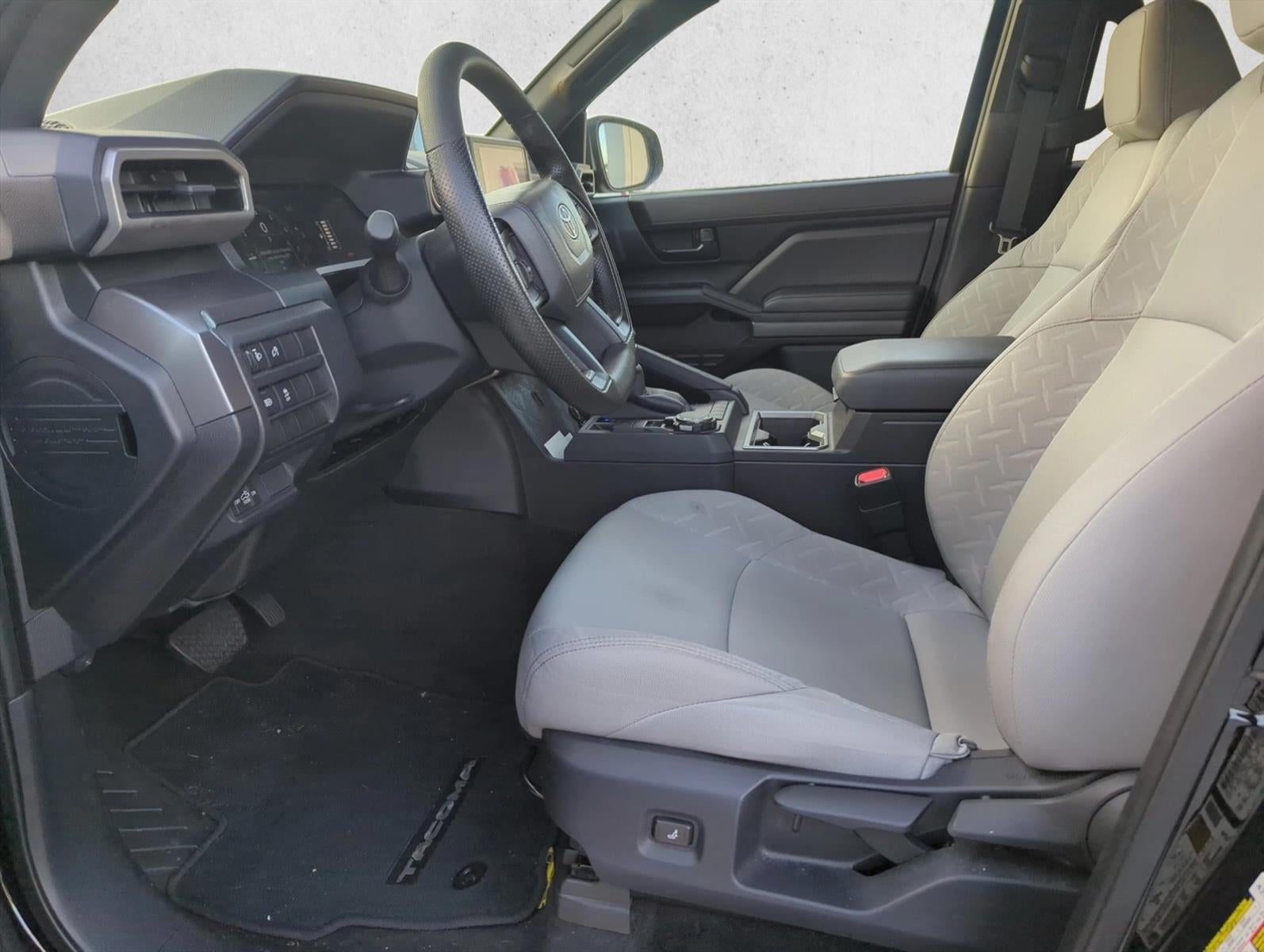 2025 Toyota Tacoma 4WD 4WD SR5 Double Cab 5' Bed AT (GS)
