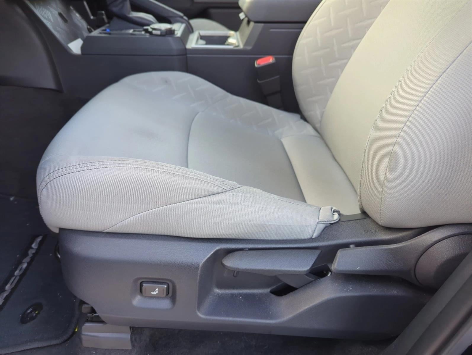 2025 Toyota Tacoma 4WD 4WD SR5 Double Cab 5' Bed AT (GS)