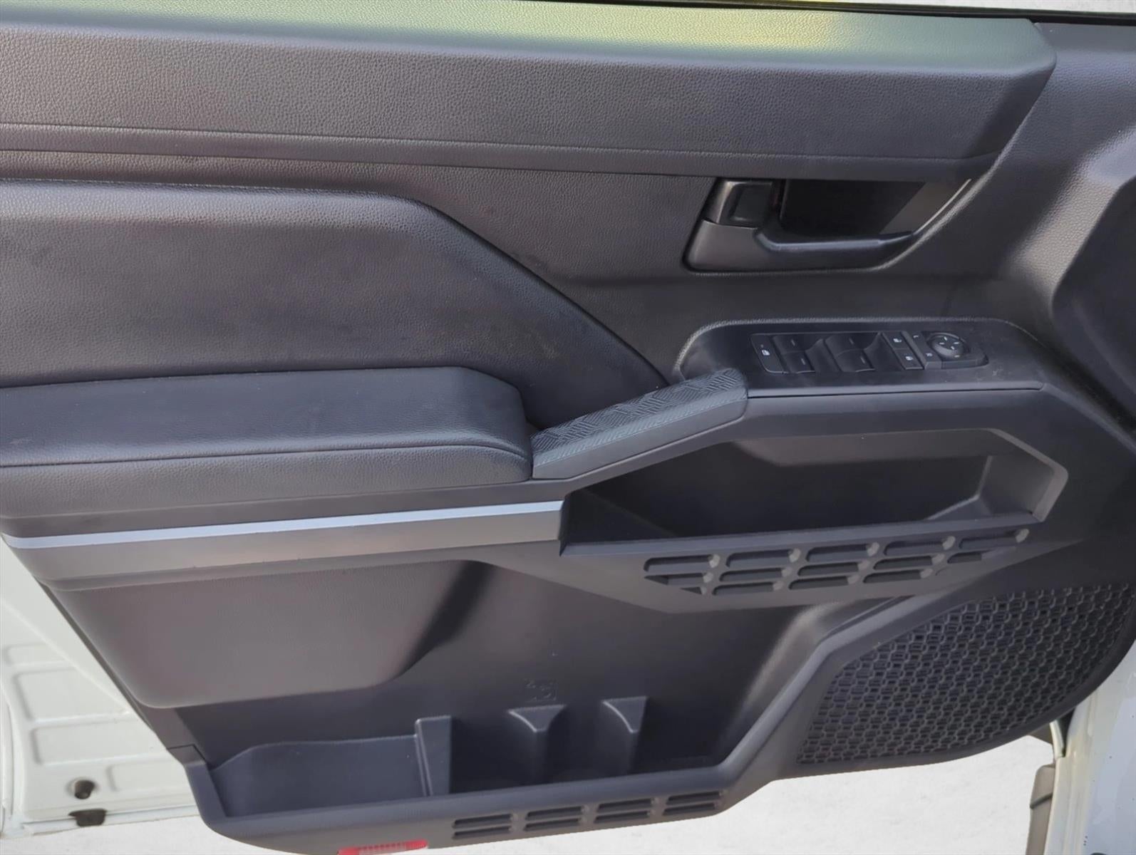 2025 Toyota Tacoma 4WD 4WD SR5 Double Cab 5' Bed AT (GS)