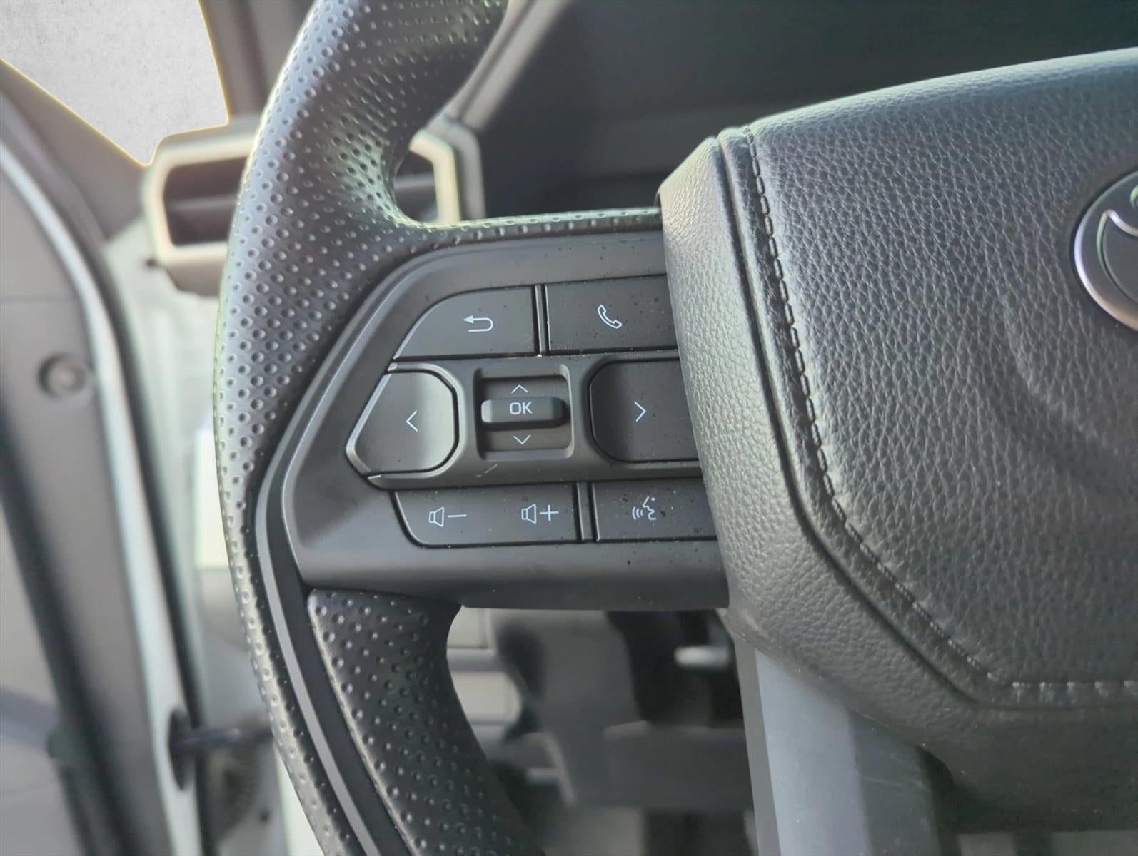 2025 Toyota Tacoma 4WD 4WD SR5 Double Cab 5' Bed AT (GS)