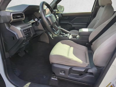 2024 Toyota Tacoma 4WD 4WD SR5 Double Cab 5' Bed AT (Natl)