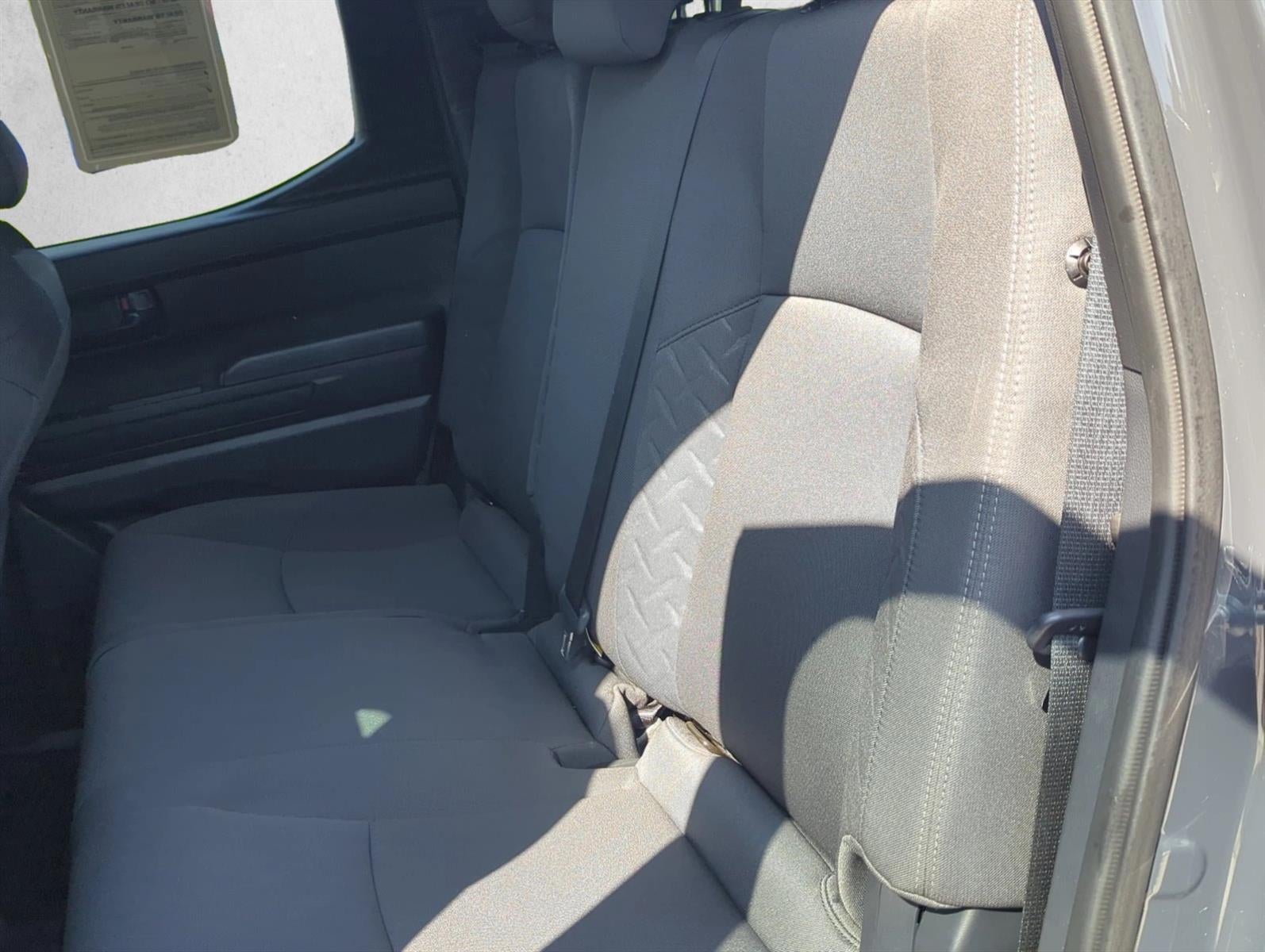 2024 Toyota Tacoma 4WD 4WD SR5 Double Cab 5' Bed AT (Natl)