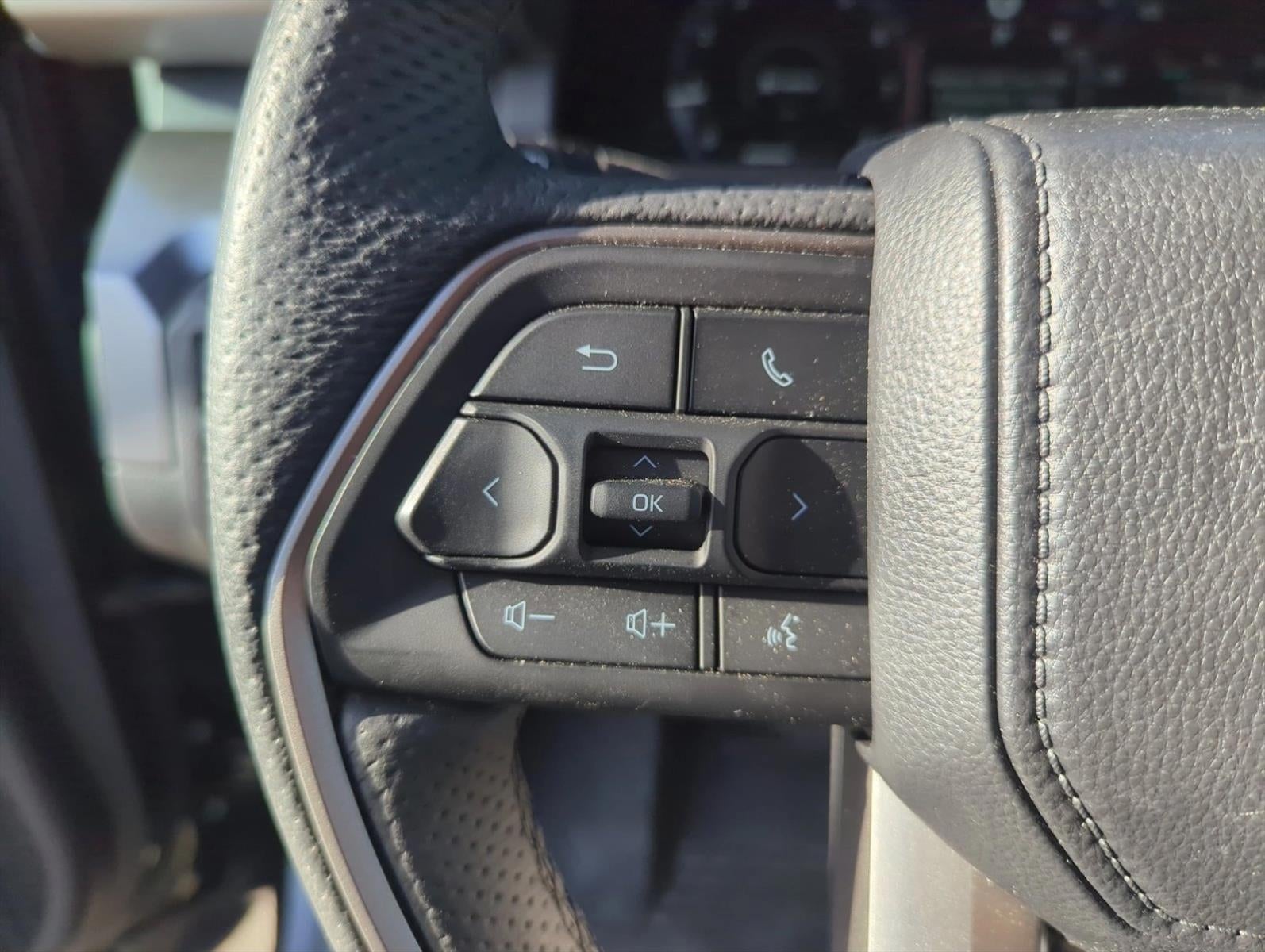 2025 Toyota Tacoma 4WD 4WD TRD Off Road Double Cab 5' Bed AT (Natl)