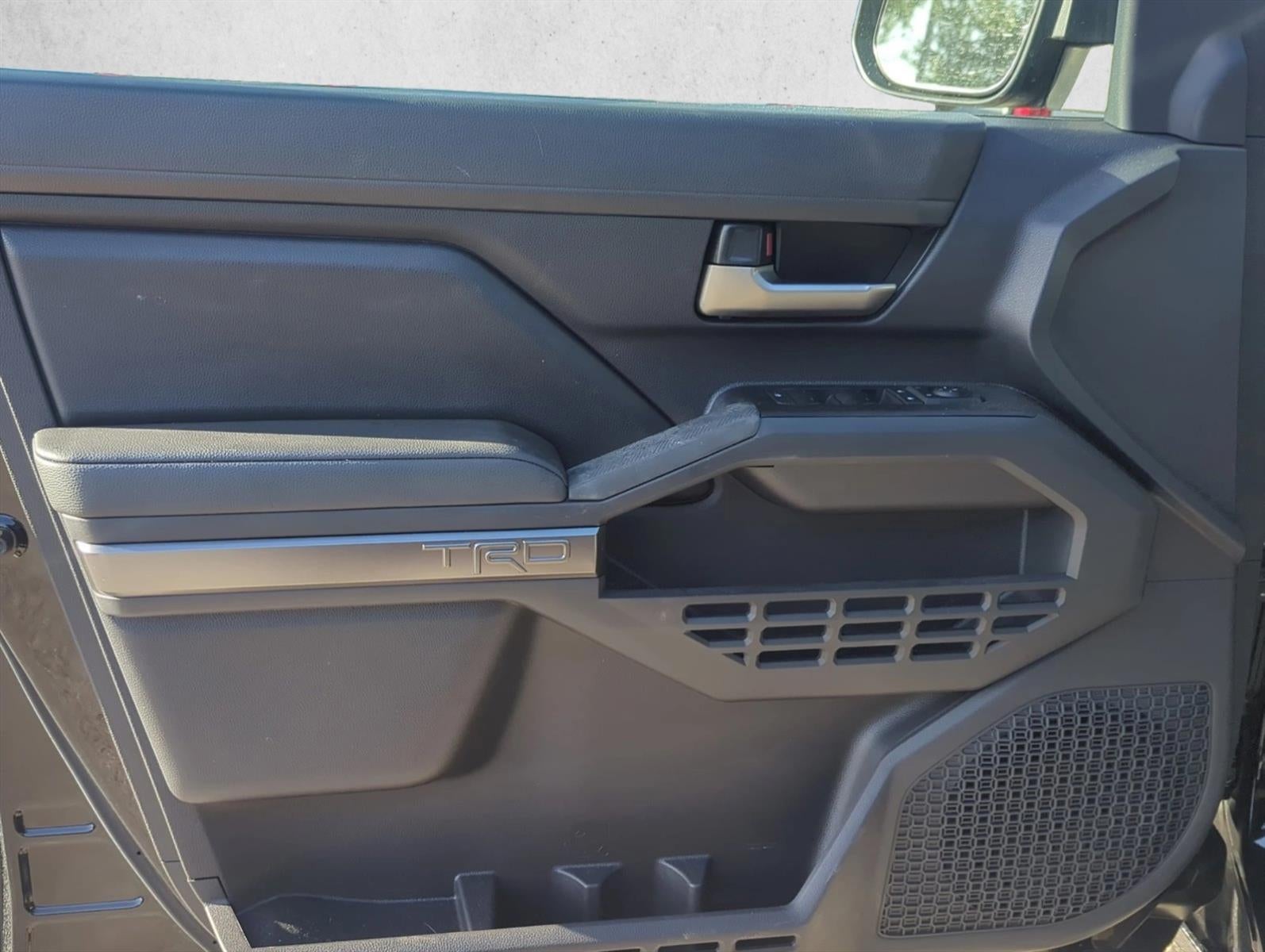 2025 Toyota Tacoma 4WD 4WD TRD Off Road Double Cab 5' Bed AT (Natl)