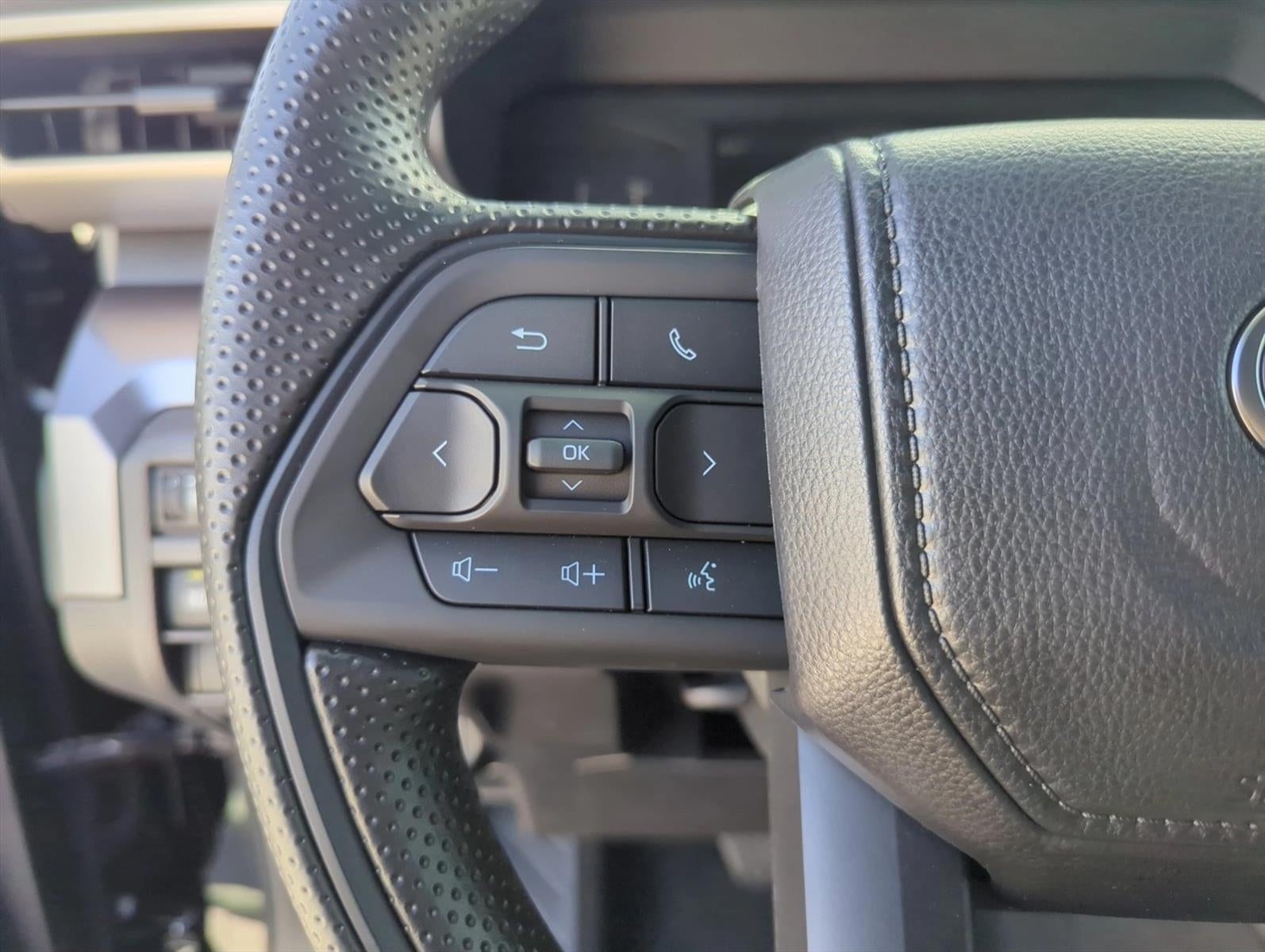 2026 Toyota Tacoma 4WD 4WD SR5 Double Cab 5' Bed AT (GS)