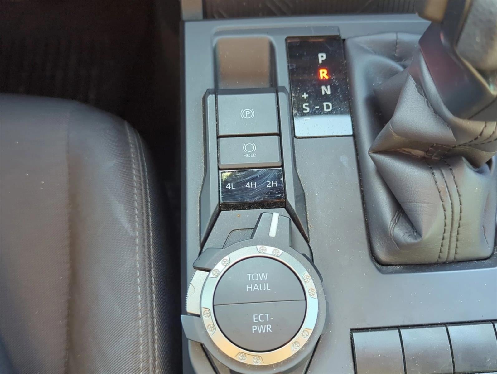 2024 Toyota Tacoma 4WD 4WD SR5 Double Cab 5' Bed AT (Natl)