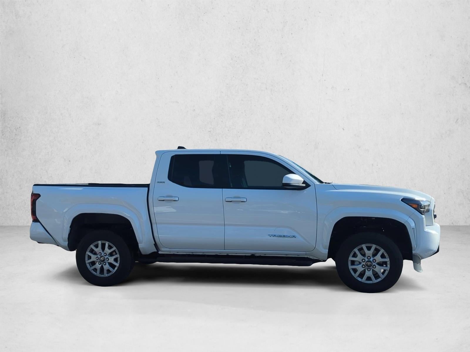 2024 Toyota Tacoma 4WD 4WD SR5 Double Cab 5' Bed AT (Natl)