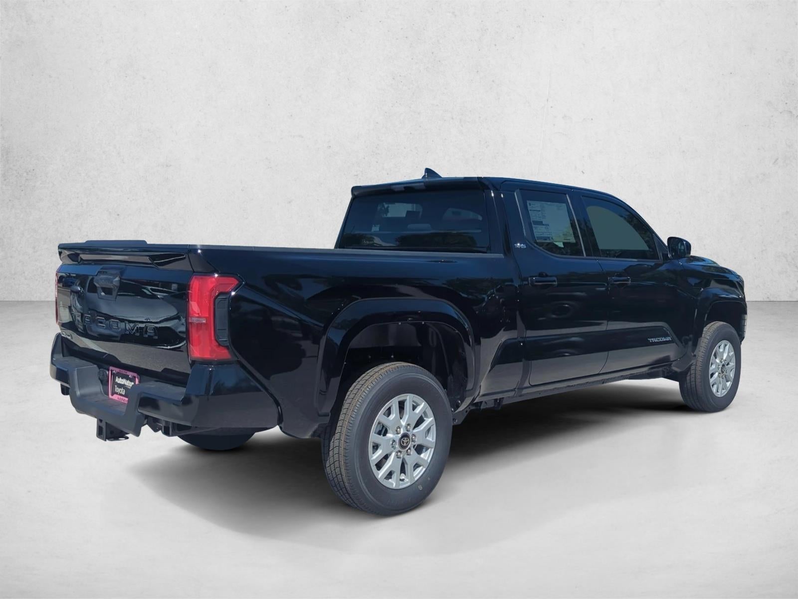 2026 Toyota Tacoma 4WD 4WD SR5 Double Cab 6' Bed AT (Natl)