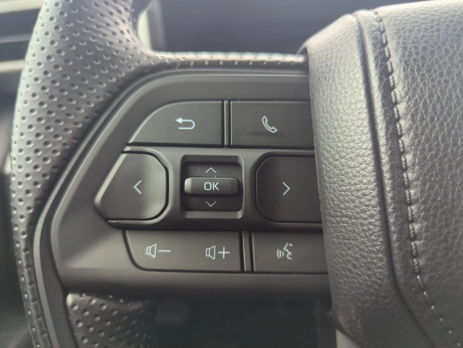 2026 Toyota Tacoma 4WD 4WD SR5 Double Cab 5' Bed AT (GS)
