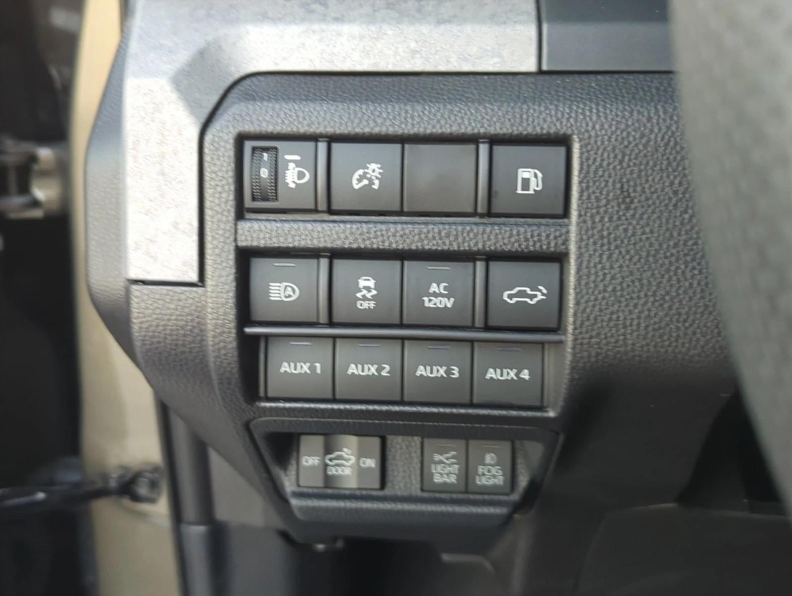 2026 Toyota Tacoma 4WD 4WD Trailhunter Hybrid Double Cab 6' Bed AT (Natl)