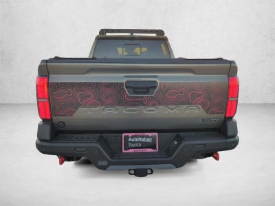 2026 Toyota Tacoma 4WD 4WD Trailhunter Hybrid Double Cab 6' Bed AT (Natl)